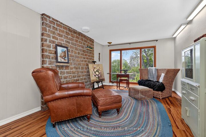 Property Photo:  168 Albert Street N  ON P0A 1Z0 