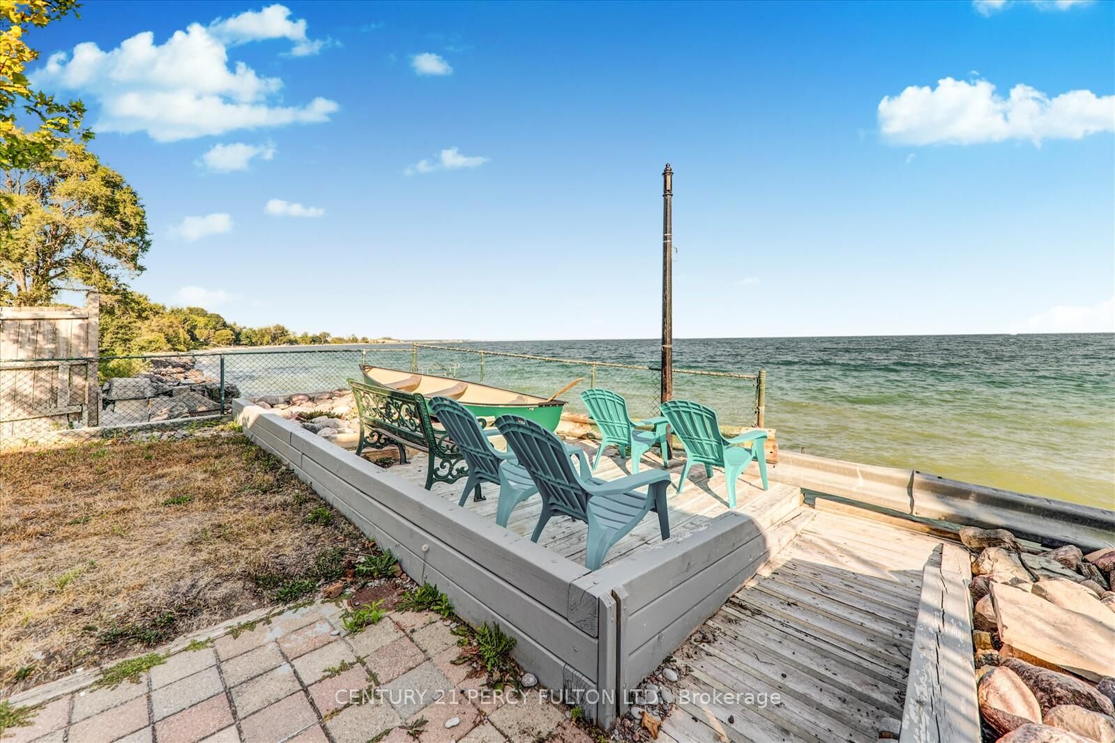Property Photo:  135 Cedar Crest Beach Road  ON L1C 3K3 