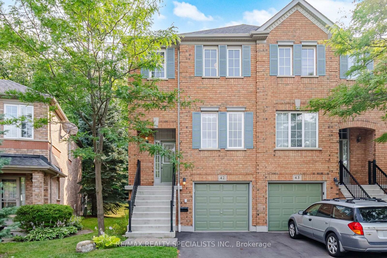 Property Photo: 5530 Glen Erin Drive 42 ON L5M 6E8