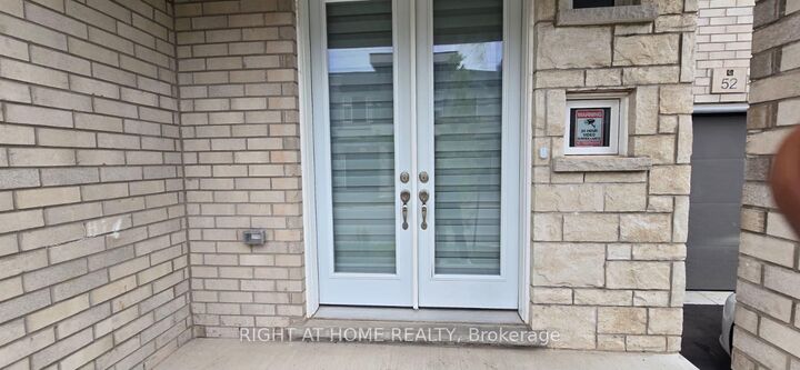 Property Photo:  5672 Dorchester Road 52  ON L2G 4Y8 