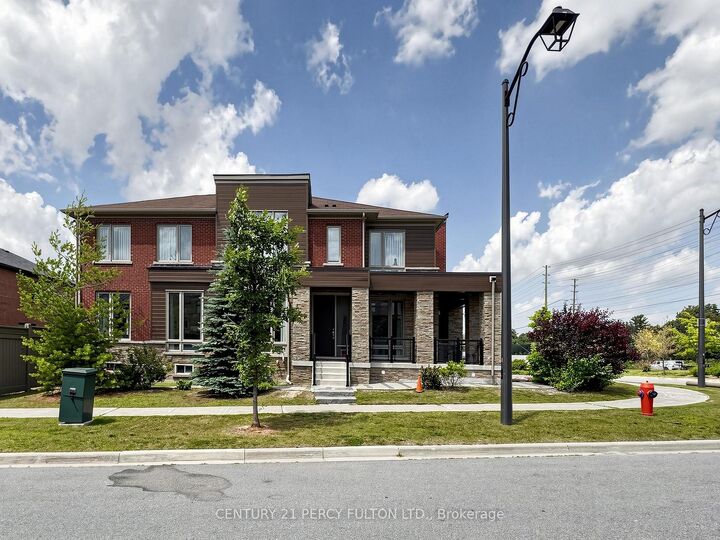 Property Photo:  91 Badgerow Way  ON L4G 0Z5 