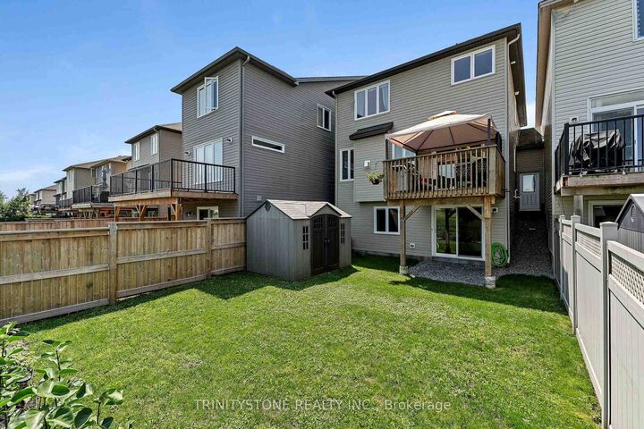 Property Photo: 1114 Northgraves Crescent ON K2M 0C7