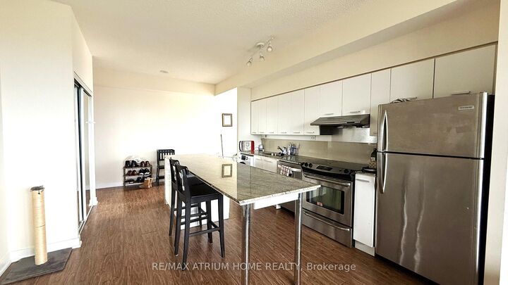 Property Photo: 29 Singer Court 2605 ON M2K 0B3