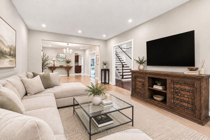 Property Photo: 1512 Princeton Crescent ON L6H 4H4