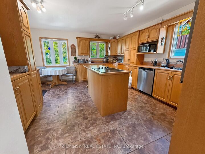Property Photo: 284 Fourteenth Avenue ON P0L 1C0