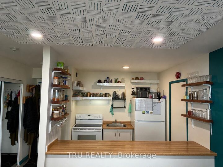 Photo de la propriété:  2019 Bank Street 801  ON K1V 0N1 
