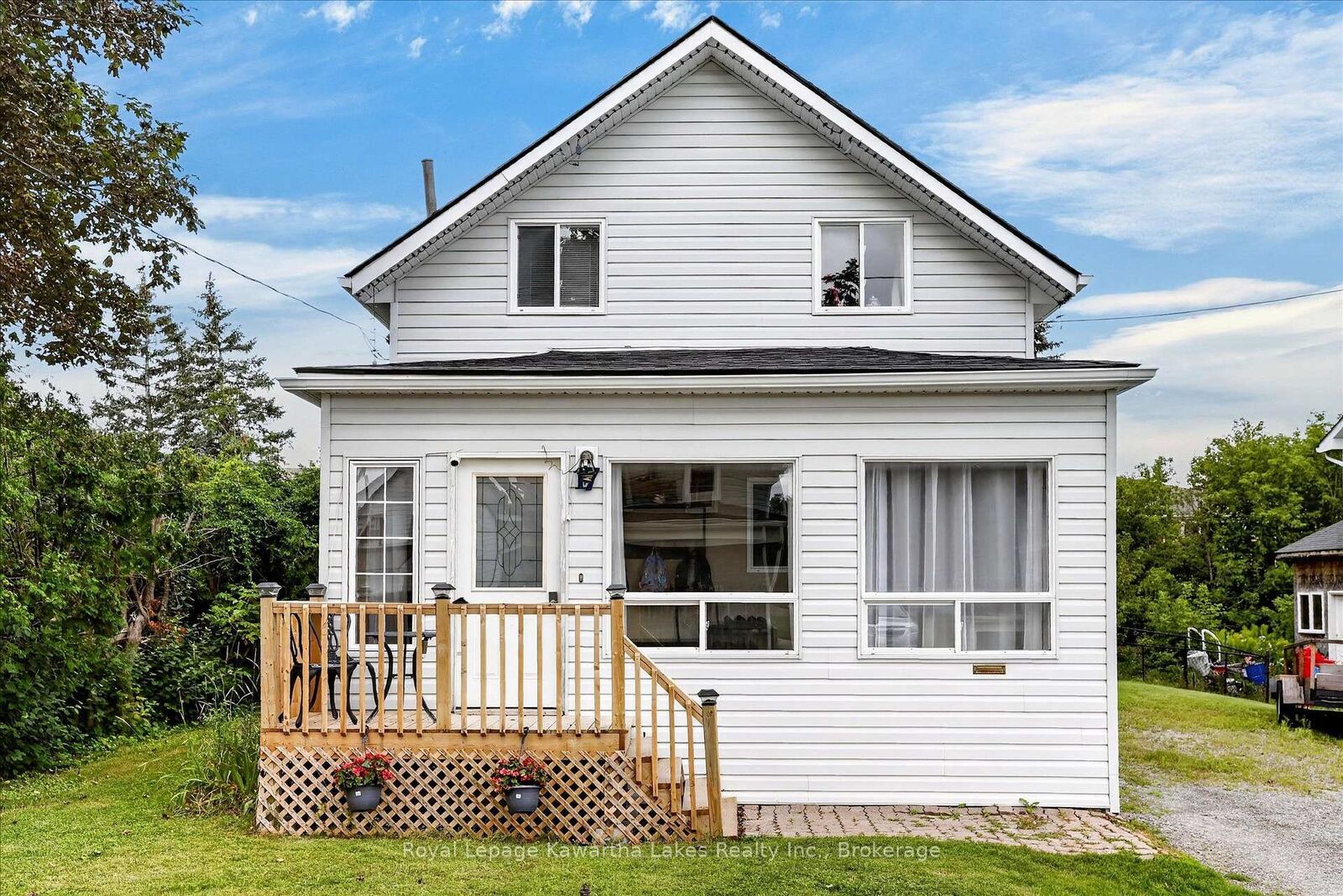 Photo de la propriété: 17 Crandall Street ON K9V 1R9