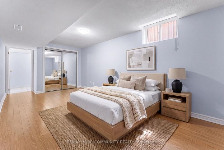 Property Photo: 4 Tomel Court ON L7E 1B2