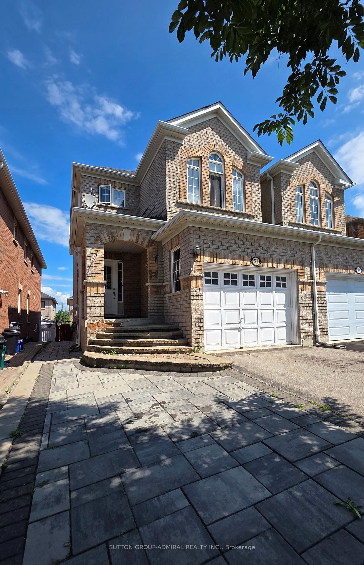 Property Photo:  51 Casabel Drive  ON L6A 3L6 