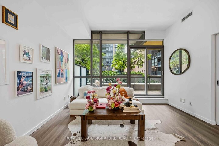 8 Charlotte Street 202 — photo 1