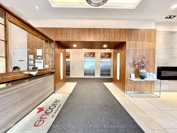 Photo de la propriété: 50 Town Centre Court 2605 ON M1P 0A9