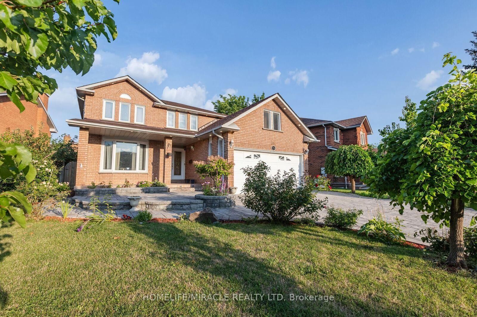 Photo de la propriété:  958 Summerbreeze Court  ON L5V 1C9 