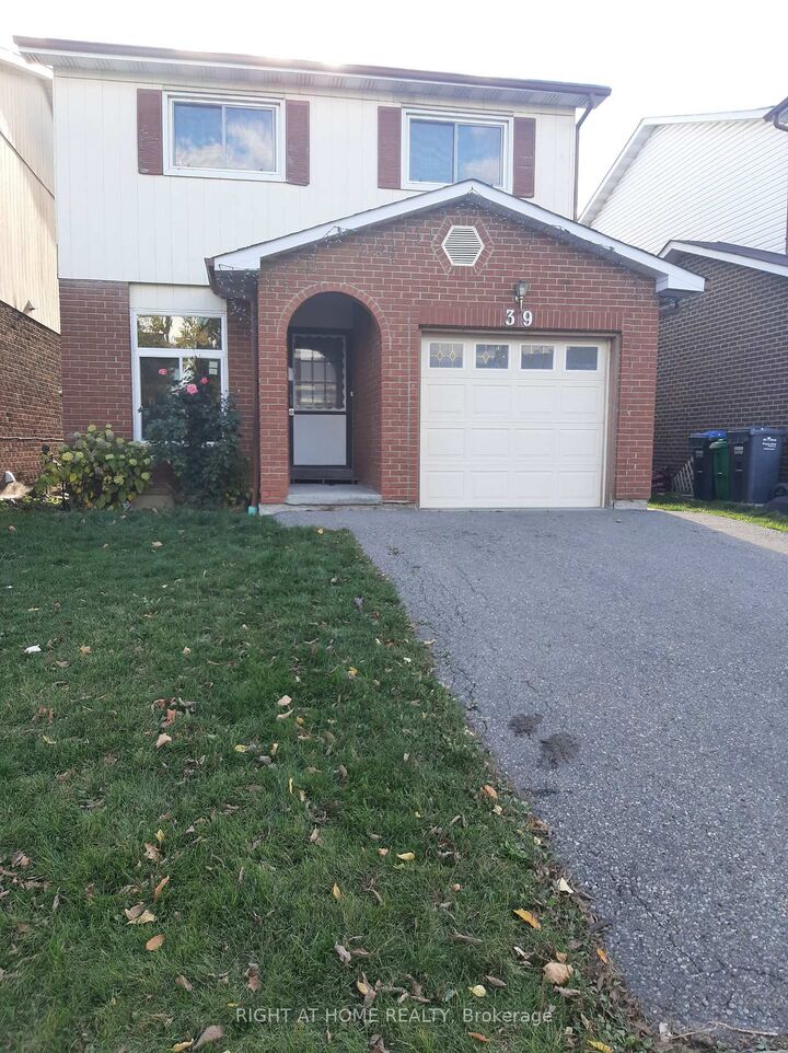 Property Photo:  39 Hockley Path  ON L6V 3R2 
