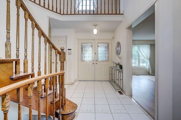 Property Photo: 51 Leighland Drive ON L3R 7R8