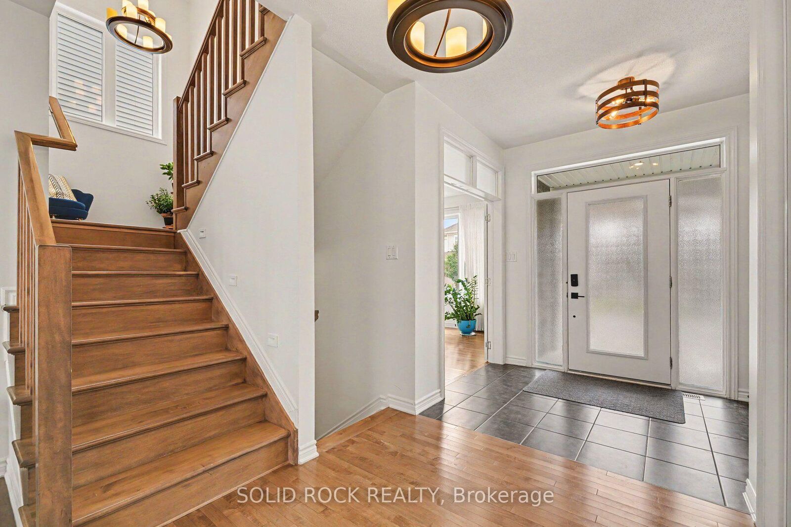 Property Photo: 1011 Carden Lane ON K1W 0N3