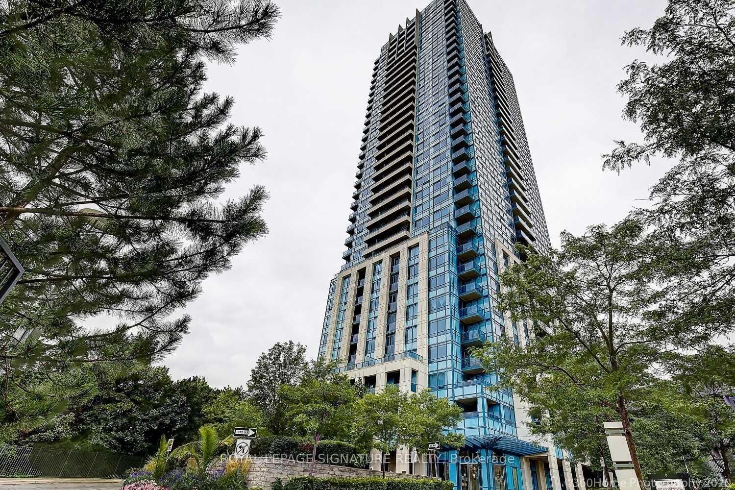 Property Photo: 181 Wynford Drive 510 ON M3C 0C6