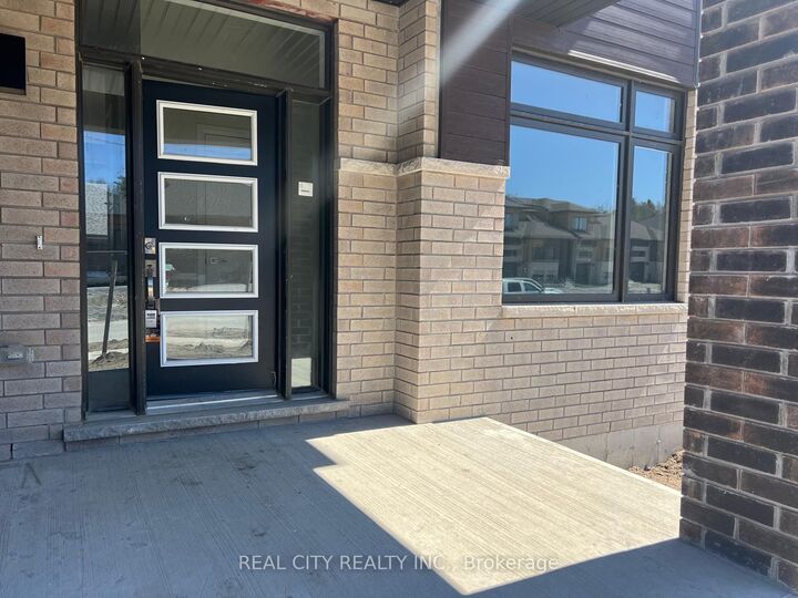 Property Photo:  3047 Sandy Acres Avenue  ON L3V 8R3 