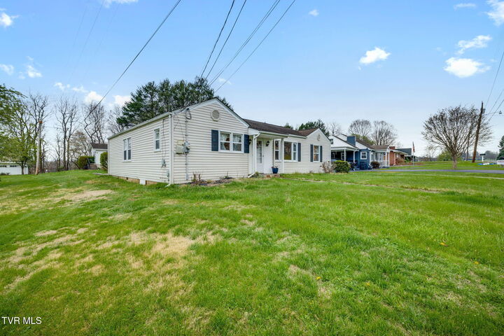 Property Photo:  1326 Valley Drive  TN 37620 