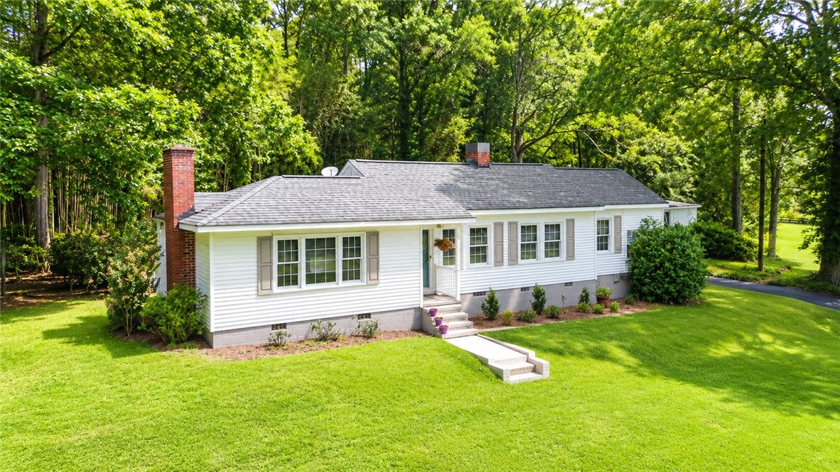 Property Photo: 2430 Rainey Road SC 29684