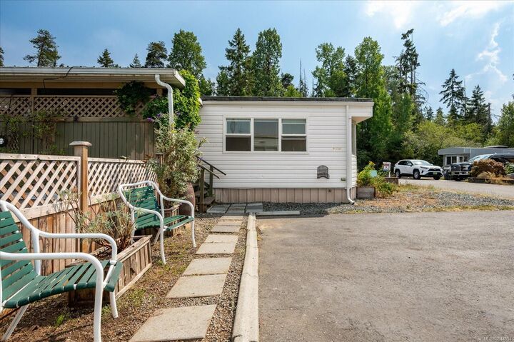 Property Photo: 1050 Bowlby Rd #39 BC V0R 1M0