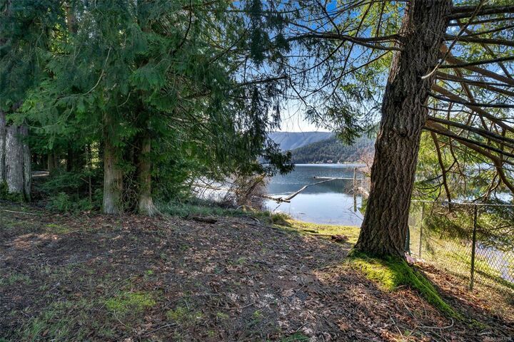 Property Photo: 8965 Meades Creek Rd BC V0R 2G0