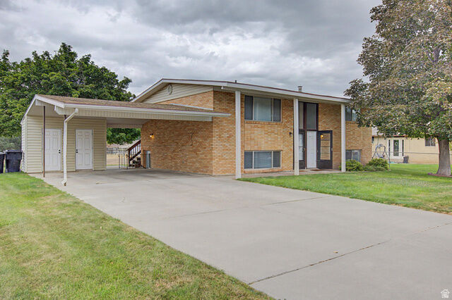 Property Photo: 626 S 400 E A-B UT 84651