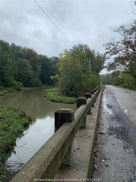 V/L Brush Side Road — photo 1