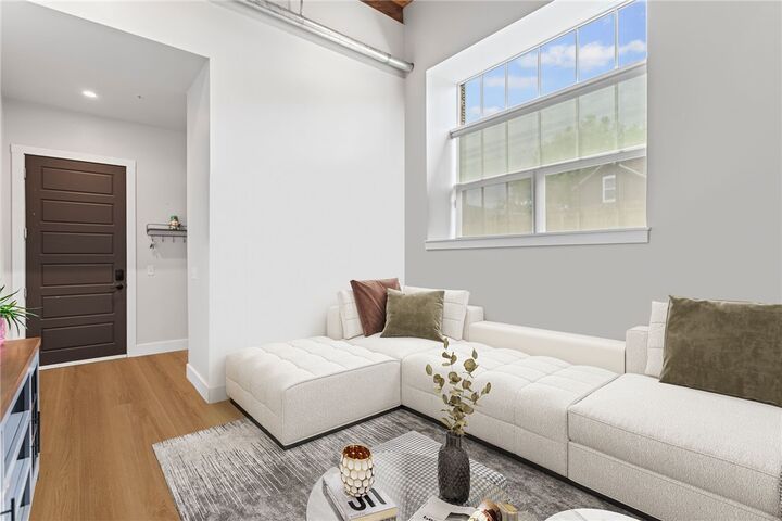 Property Photo:  622 Gross St 104  PA 15224 