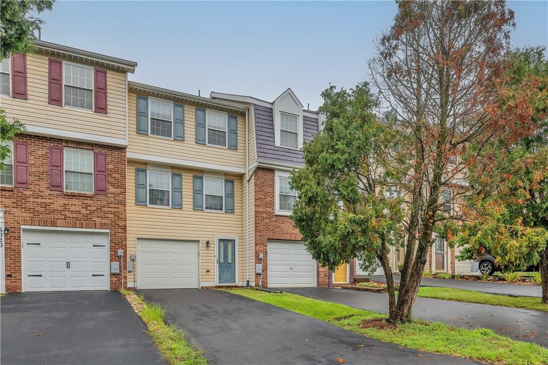 Property Photo: 5018 Hamilton Dr PA 15001
