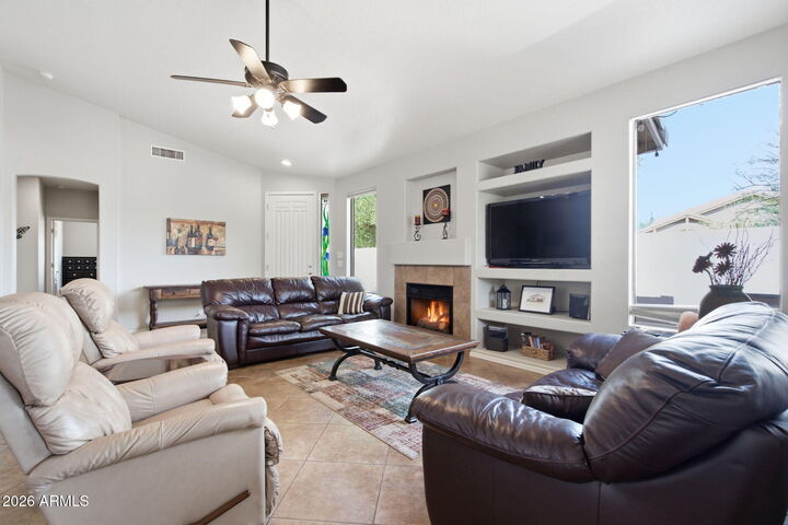Property Photo:  6627 E Hacienda La Noria Lane  AZ 85118 