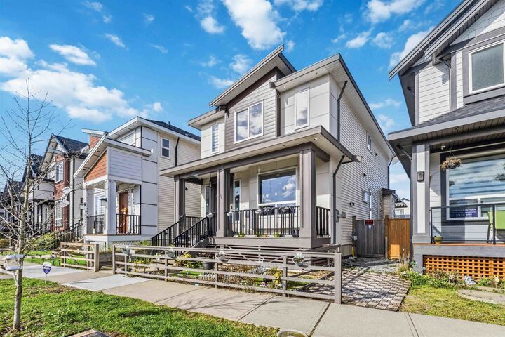 19247 71 Avenue — photo 1