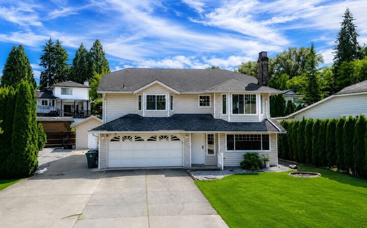 7869 143A Street — photo 1