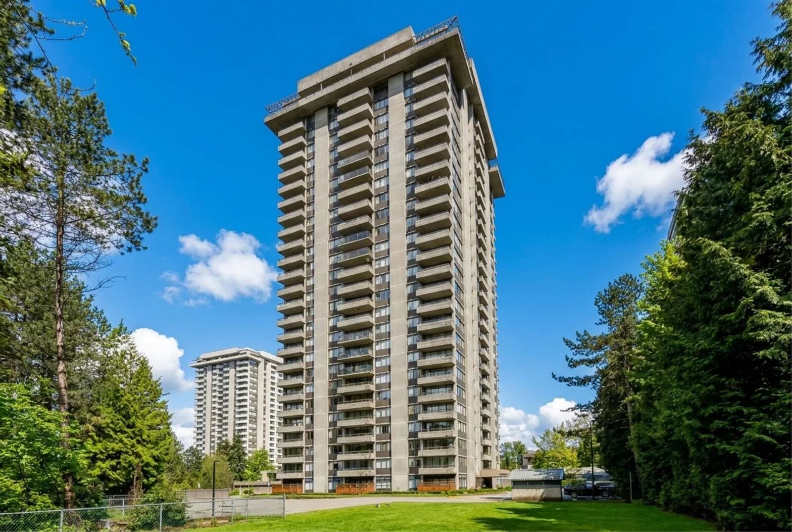 Property Photo: 9521 Cardstone 1507 BC V3N 4R8