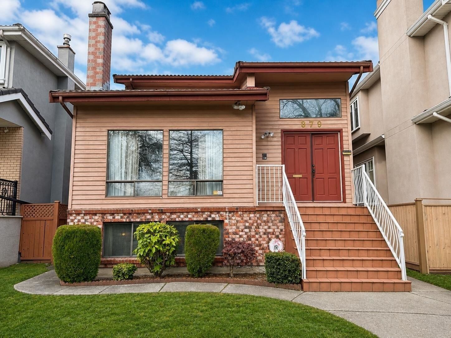 Property Photo:  879 W 62 Avenue Bsmt  BC V6P 2E3 