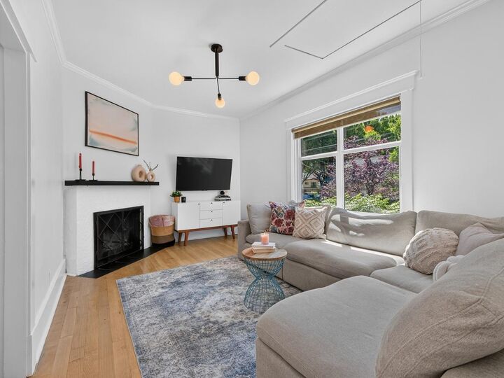 3730 Windsor Street — photo 1
