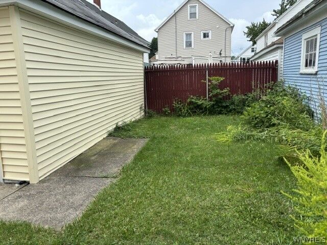 Property Photo:  62 Greeley Street  NY 14207 