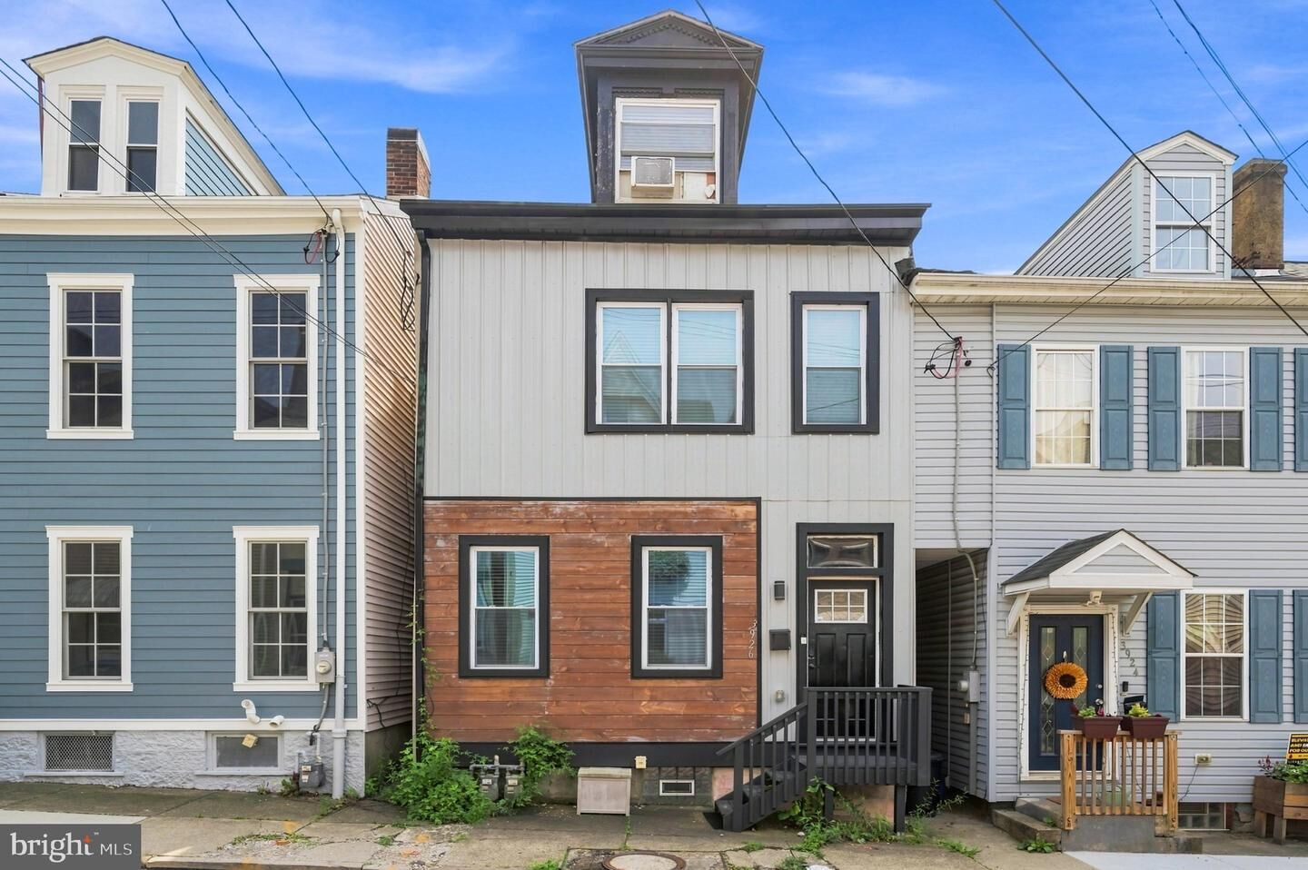 Property Photo: 3926 Howley Street PA 15224