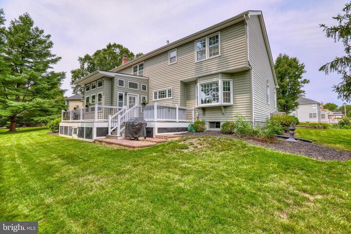 Property Photo:  451 Knollbrook Drive  PA 19047 