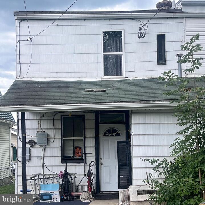Property Photo:  723 Shawnee Avenue  MD 21502 