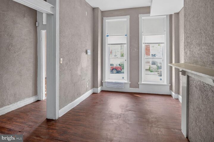 Property Photo:  1918 W Lanvale Street  MD 21217 