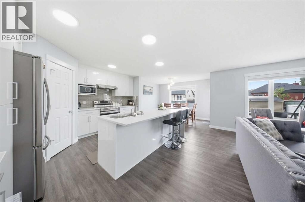 Property Photo:  19 Martha's Meadow Close Northeast  AB T3J 4N7 