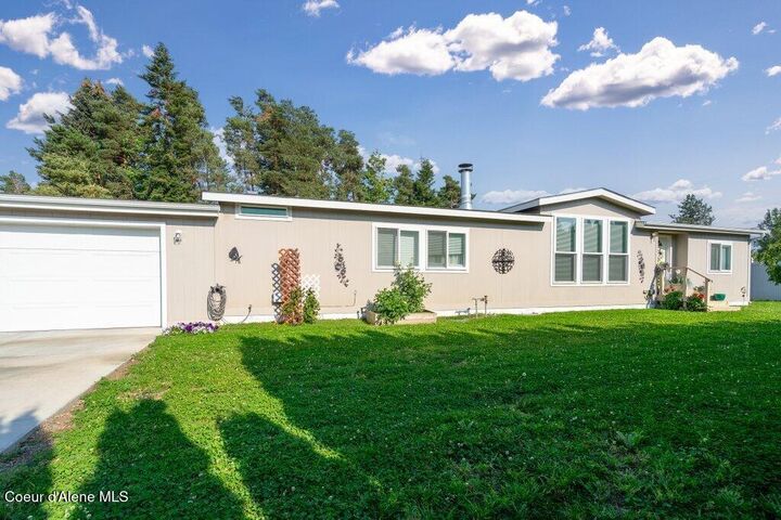 Property Photo:  1302 W Bounty Loop  ID 83835 