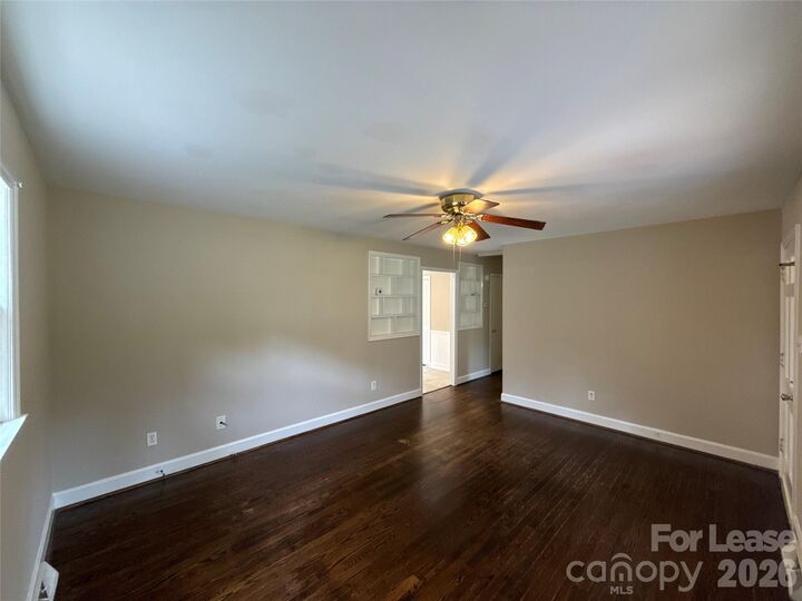 Property Photo:  1427 Churchill Drive  NC 28054 
