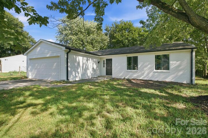 Property Photo:  2526 Nickelridge Court  NC 28273 