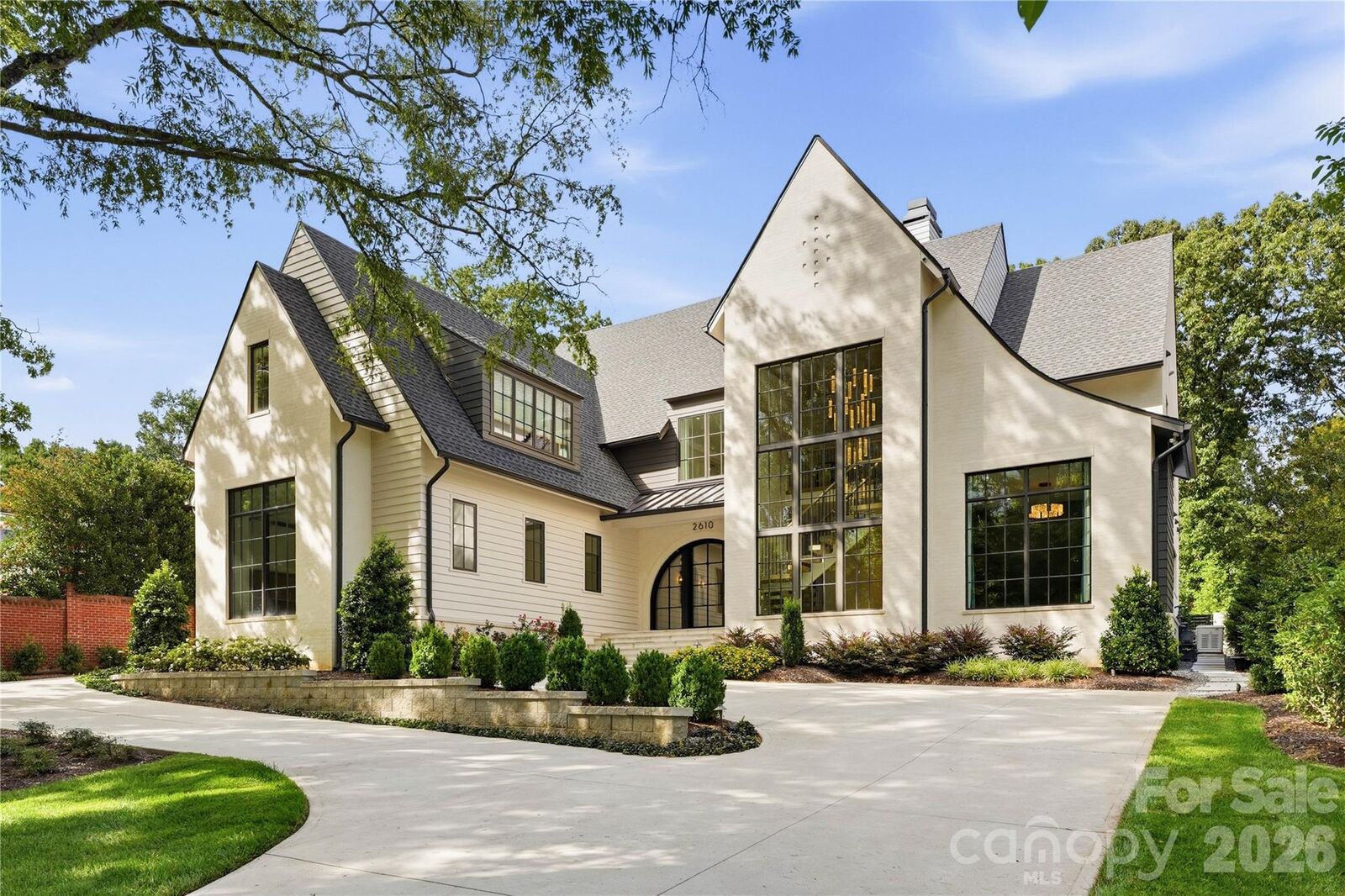 Property Photo: 2610 Sedley Road NC 28211