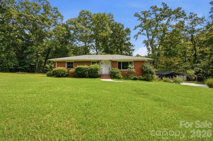 Property Photo:  406 Town Street  NC 28088 