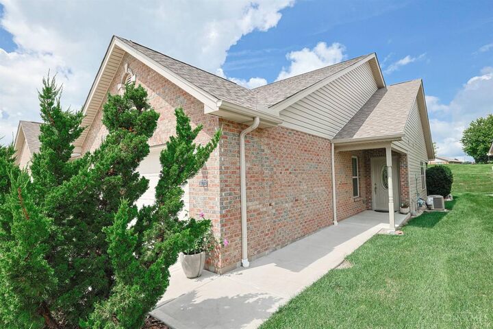 Property Photo:  727 Villa Court  OH 45067 