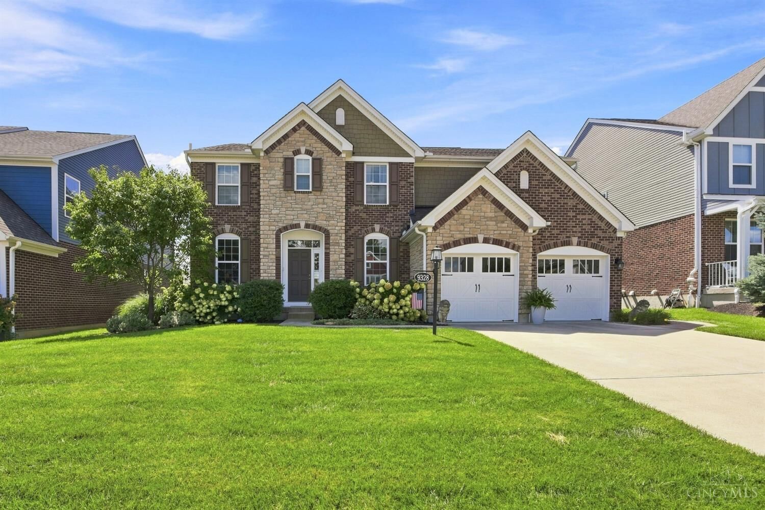 Property Photo: 9328 Gardenside Lane OH 45140