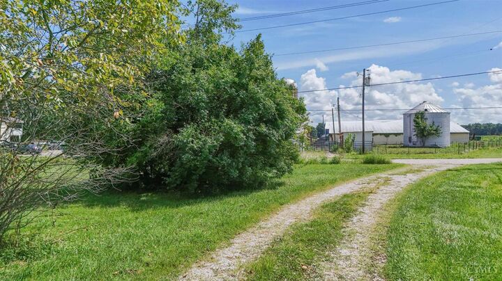 Property Photo: 5681 Newtonsville Hutchinson Road OH 45103