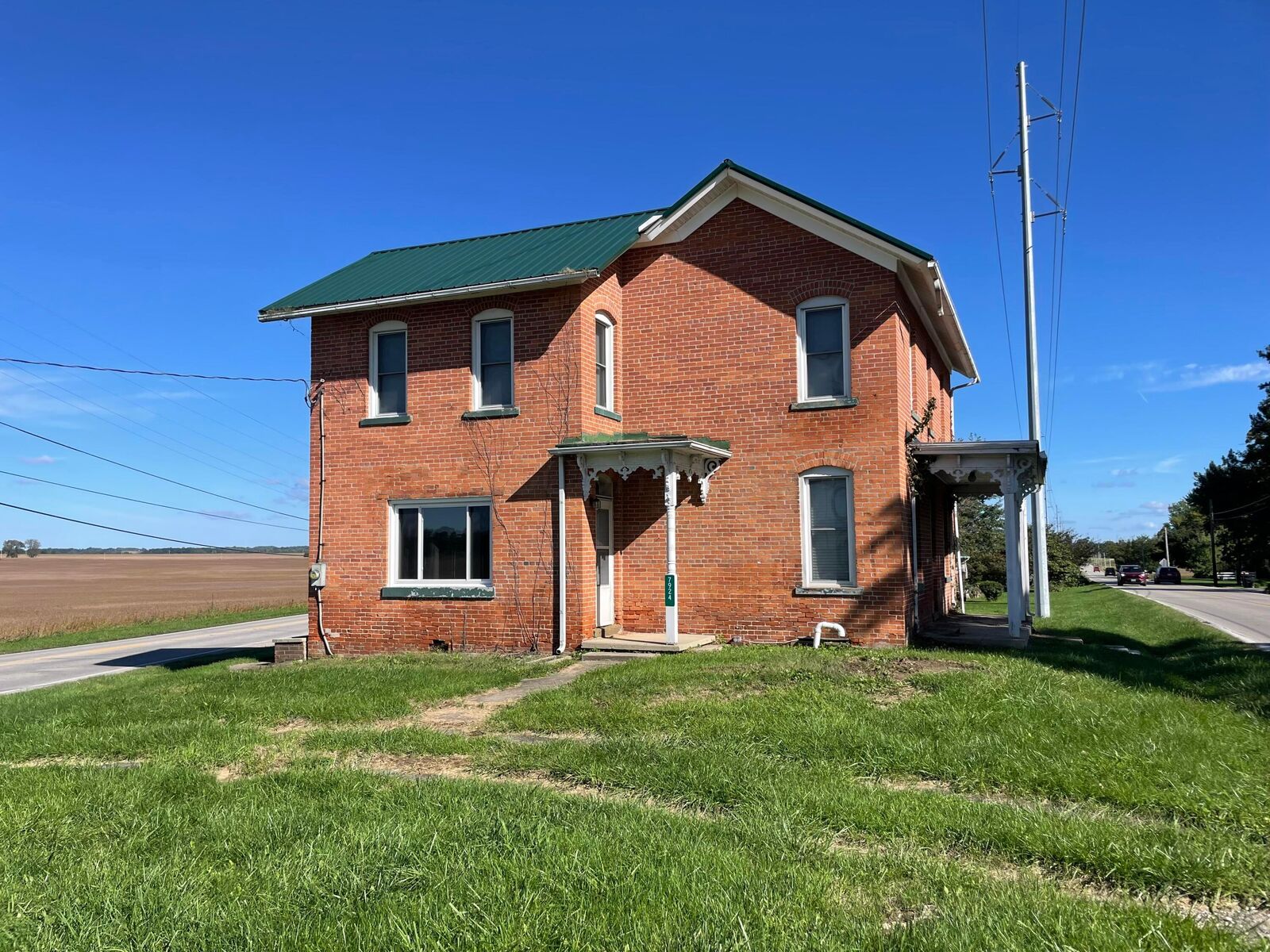 Property Photo: 7924 E State Route 56 OH 43113